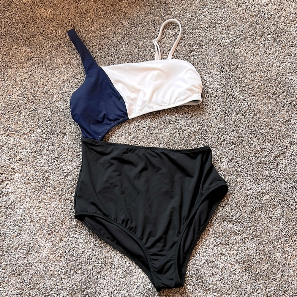 Athleta Cutout One-piece Swimsuit